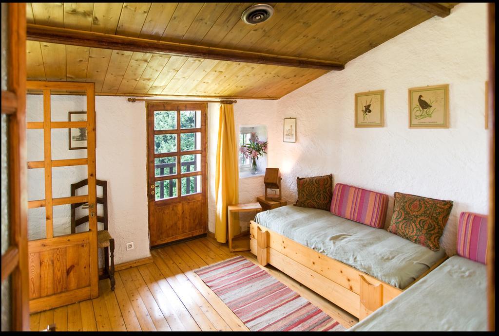 Agriturismo Famiglia Al Castello Di Bagnolo Bagnolo Piemonte Cameră foto