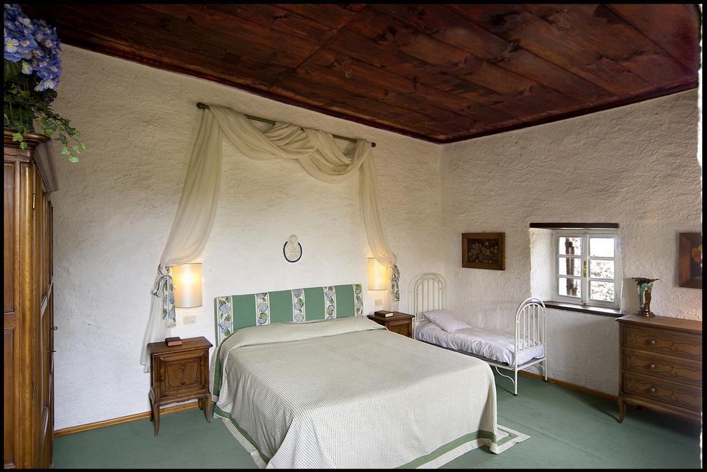 Agriturismo Famiglia Al Castello Di Bagnolo Bagnolo Piemonte Cameră foto