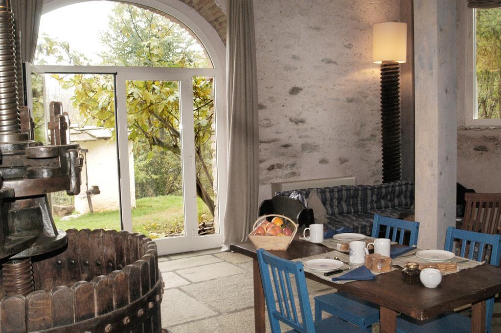 Agriturismo Famiglia Al Castello Di Bagnolo Bagnolo Piemonte Cameră foto