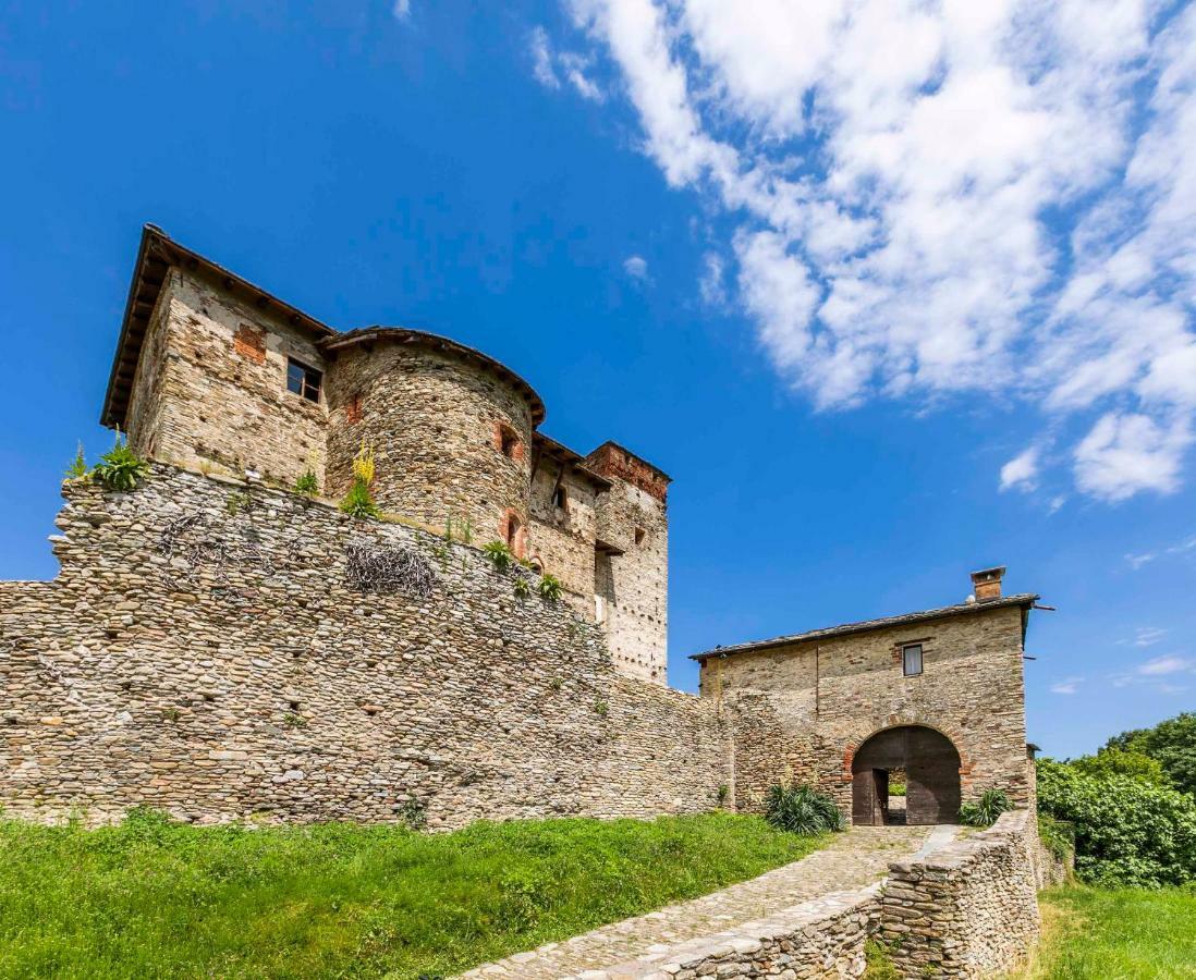 Agriturismo Famiglia Al Castello Di Bagnolo Bagnolo Piemonte Exterior foto