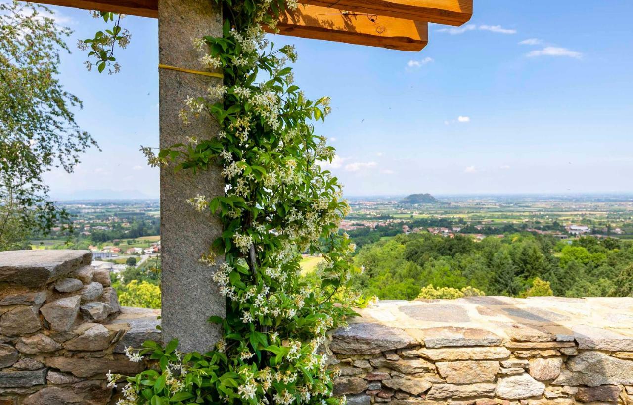 Agriturismo Famiglia Al Castello Di Bagnolo Bagnolo Piemonte Exterior foto
